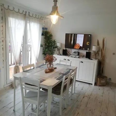 Brise Marine Apartment